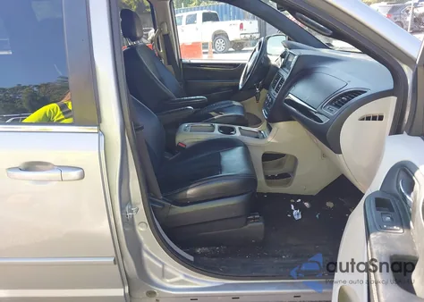 2017 Dodge Grand Caravan Sxt z USA, uszkodzony, nr VIN 2C4RDGCG4HR731125